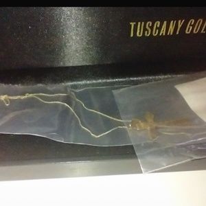 New with tags 9ct necklace and cross pendant